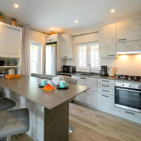 Hagios By Interhome بيت للعطل *
