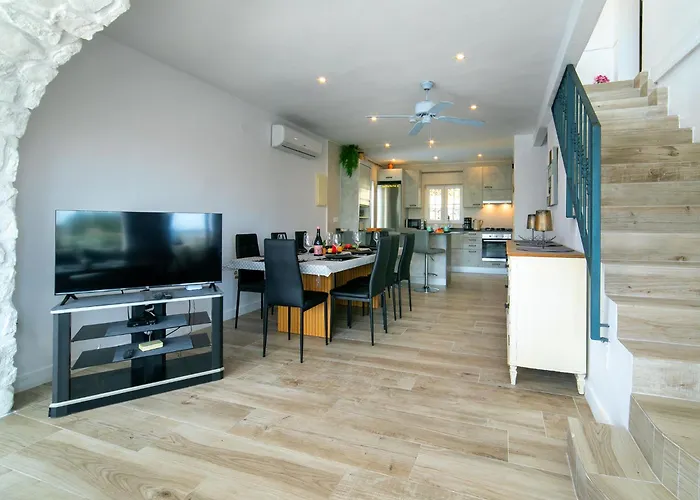 Hagios By Interhome *